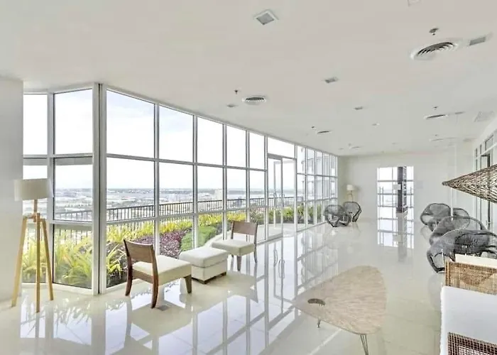 Calyx Residences Ayala Apartment *
