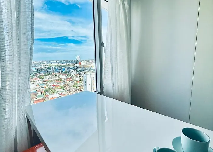 Calyx Residences Ayala
