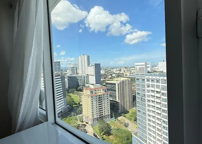 Apartment Calyx Residences Ayala *