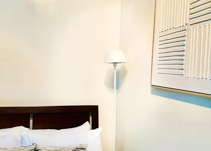Calyx Residences Ayala Apartment